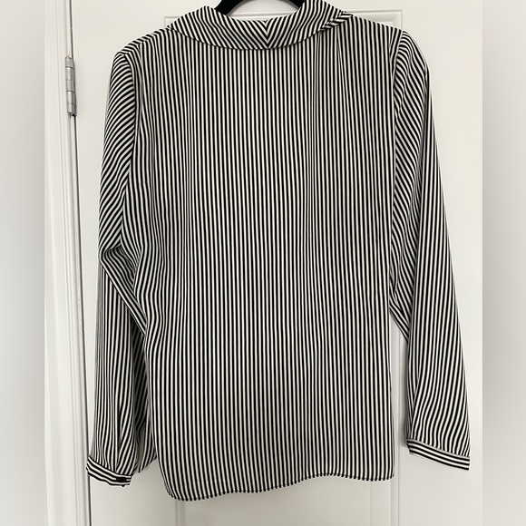 2/$20ποΈ Adrianna Papell β’ Blouse β’ Sz L - Picture 4 of 6